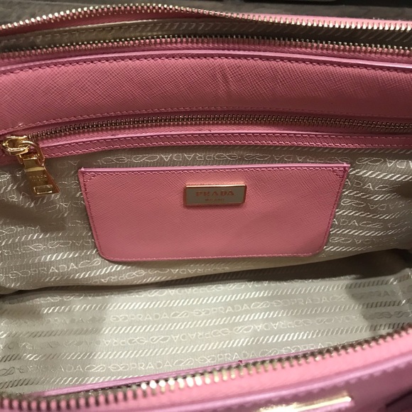 💗Authentic Prada Saffiano Lux Bag💗 - Picture 8 of 9